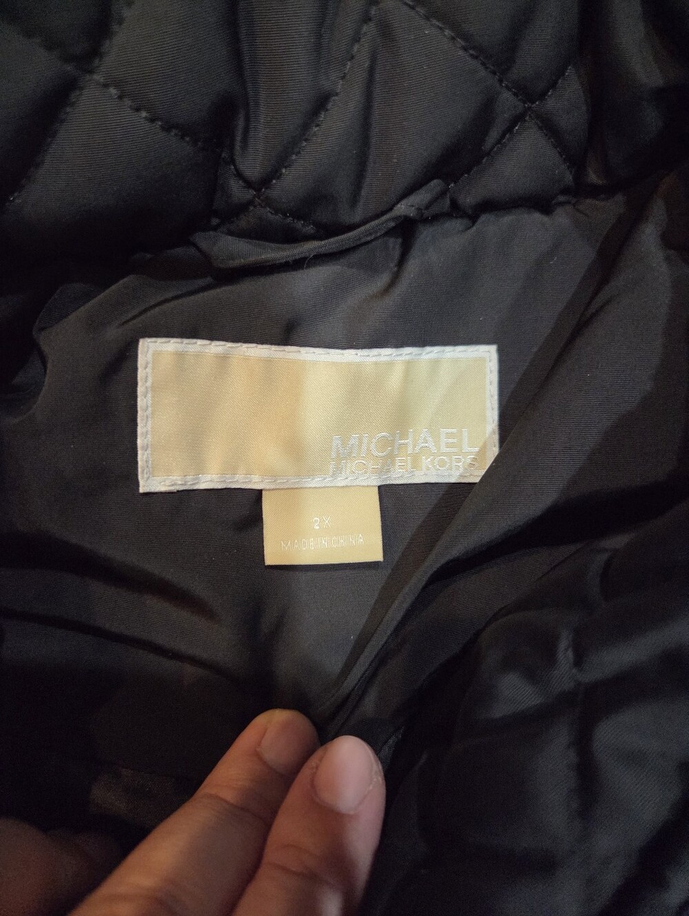 MICHAEL Michael Kors Black Quilted Puffer Jacket with Zip Details - Picture 2 of 6